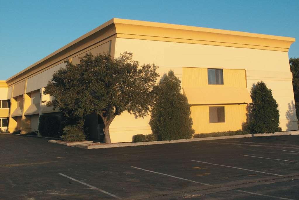 Days Inn By Wyndham Pleasant Prairie Kenosha Exterior foto